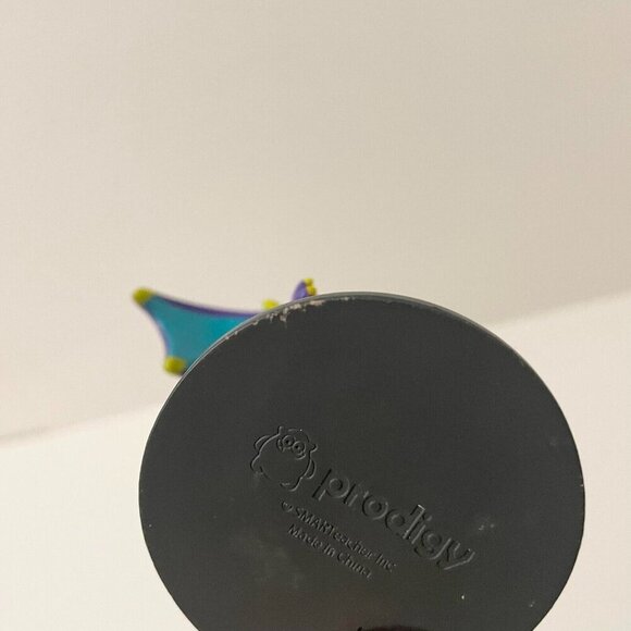 Prodigy Eclipse Vinyl Figure SMARTeacher Epic Dragons Series No code Or Box - Picture 11 of 16